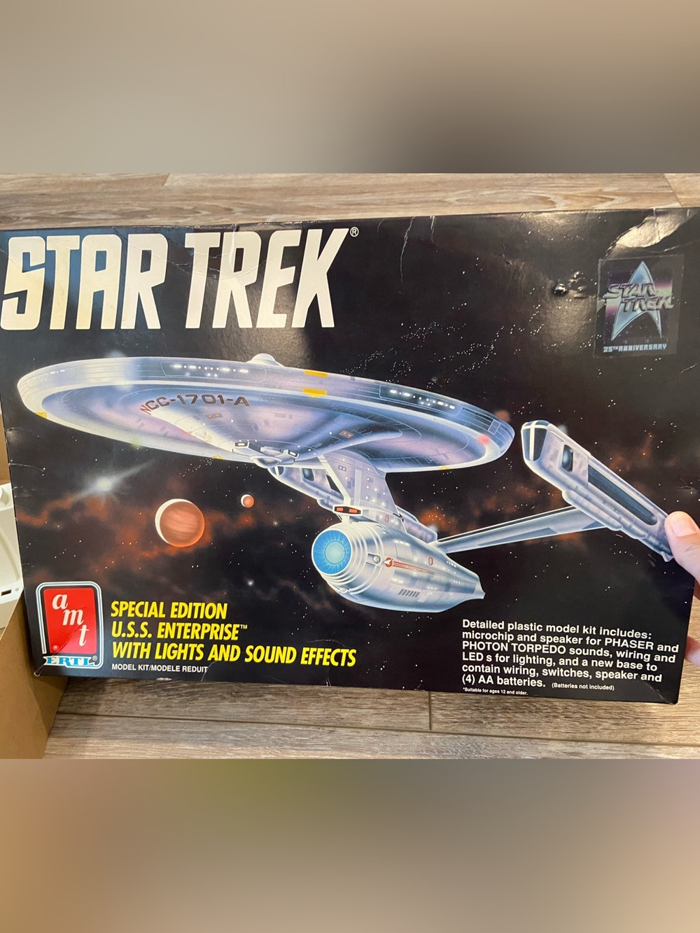 Star Trek Model: 1991 AMT ERTL
1:537 Scale Special Edition U.S.S. Enterprise